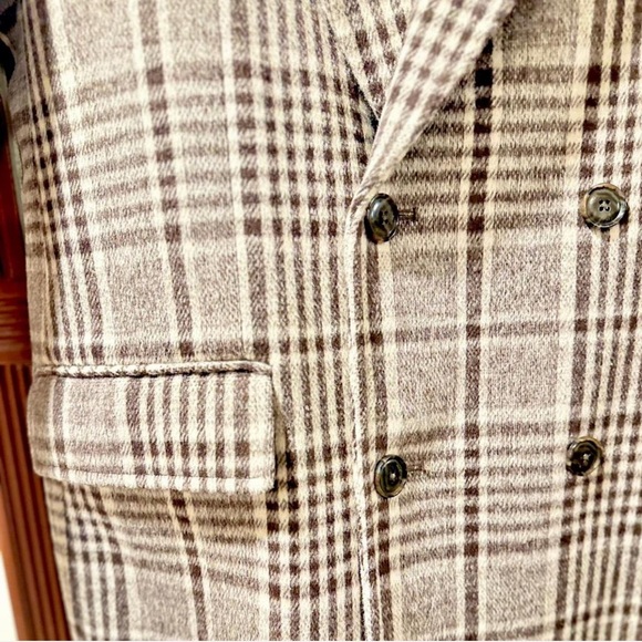 Men's Brown Plaid Double-Breasted Topcoat Size Large - Picture 4 of 8